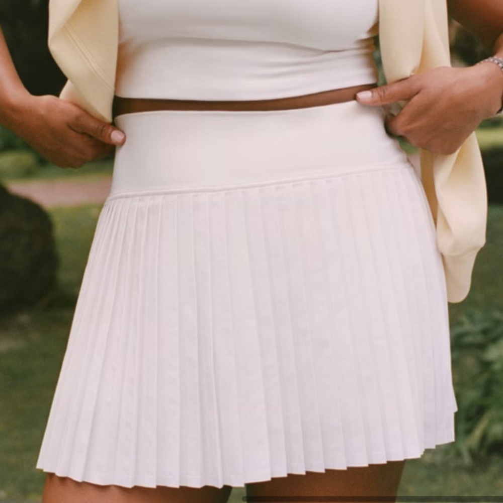 YPB motionTEK Lined Pleated Skirt NWT